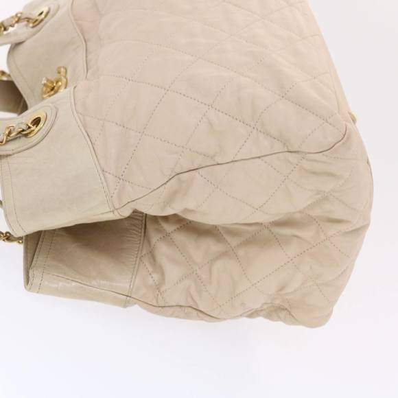 CHANEL Handbag - Picture 10 of 16